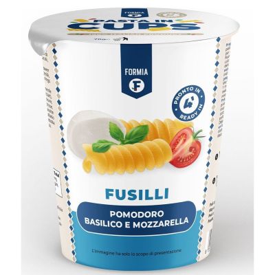 pasta in cups pasta pomodoro basilico e mozzarella